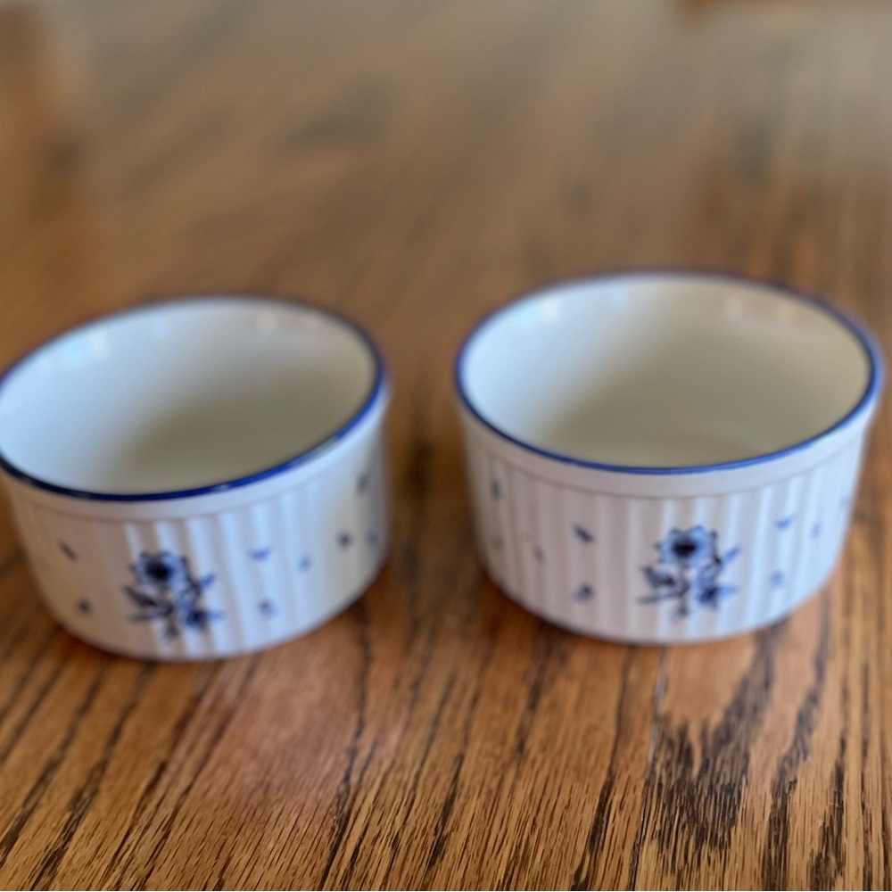 Vintage Newcor pair of ramekins.